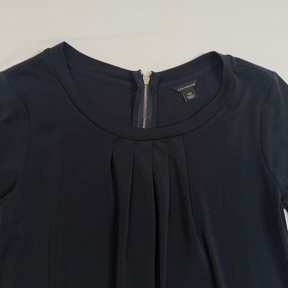 Ann Taylor Black 3/4 Sleeve Blouse w/ Gold Back Zipper | XS - Picture 5 of 7